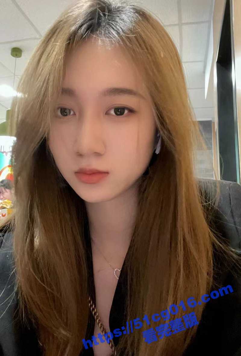 广东佛山顺德悦府地产女销售 穿着黑丝制服 在样板间内被客户后入抽插 原来销冠是这样来的 - 51吃瓜网-51吃瓜网