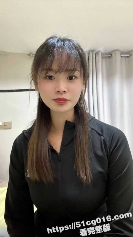 深圳龙岗大奶女神唐雪莹 24岁的极品母狗 有着36E的大奶 身材更是高挑修长 被跑友后入蜜桃臀私拍流出-51吃瓜网