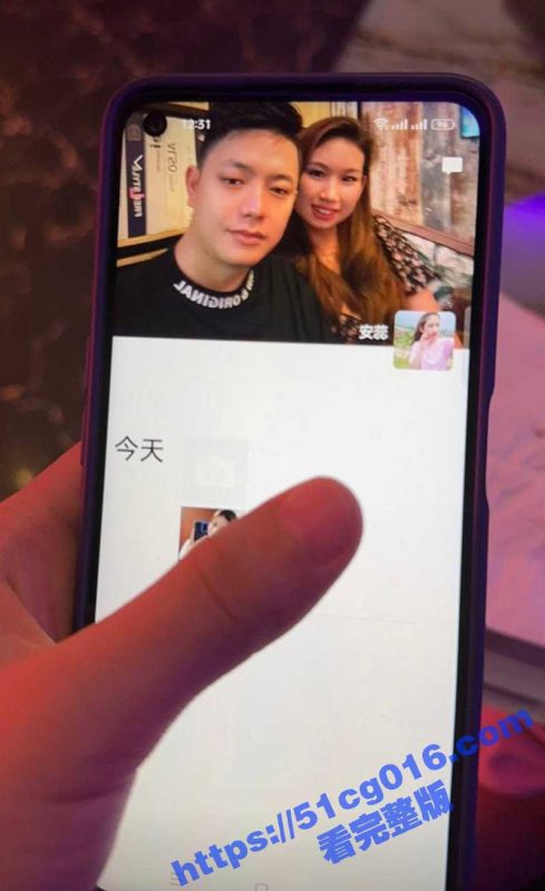 四川水沟谷KTV前台 安蕊 和男友 小周 口爱视频流出 骚货被男友强制怼脸口交 淫穴也难逃被无套抽插-51吃瓜网