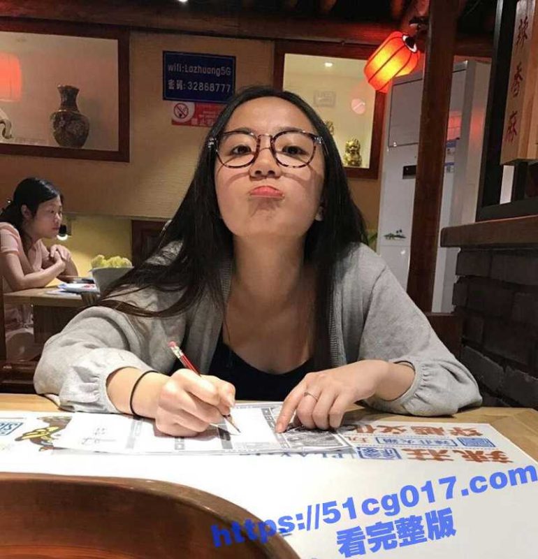 贵州极品美人妻石慧 高颜值性感少妇 被绿帽老公泄密曝光 有骚货老婆 就应该拿出来分享-51吃瓜网