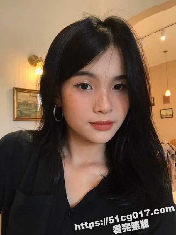 模特应聘套路大学生 大学生兼职模特在线面试 被一步步套路脱光 估计也没少被骗炮吧！-51吃瓜网