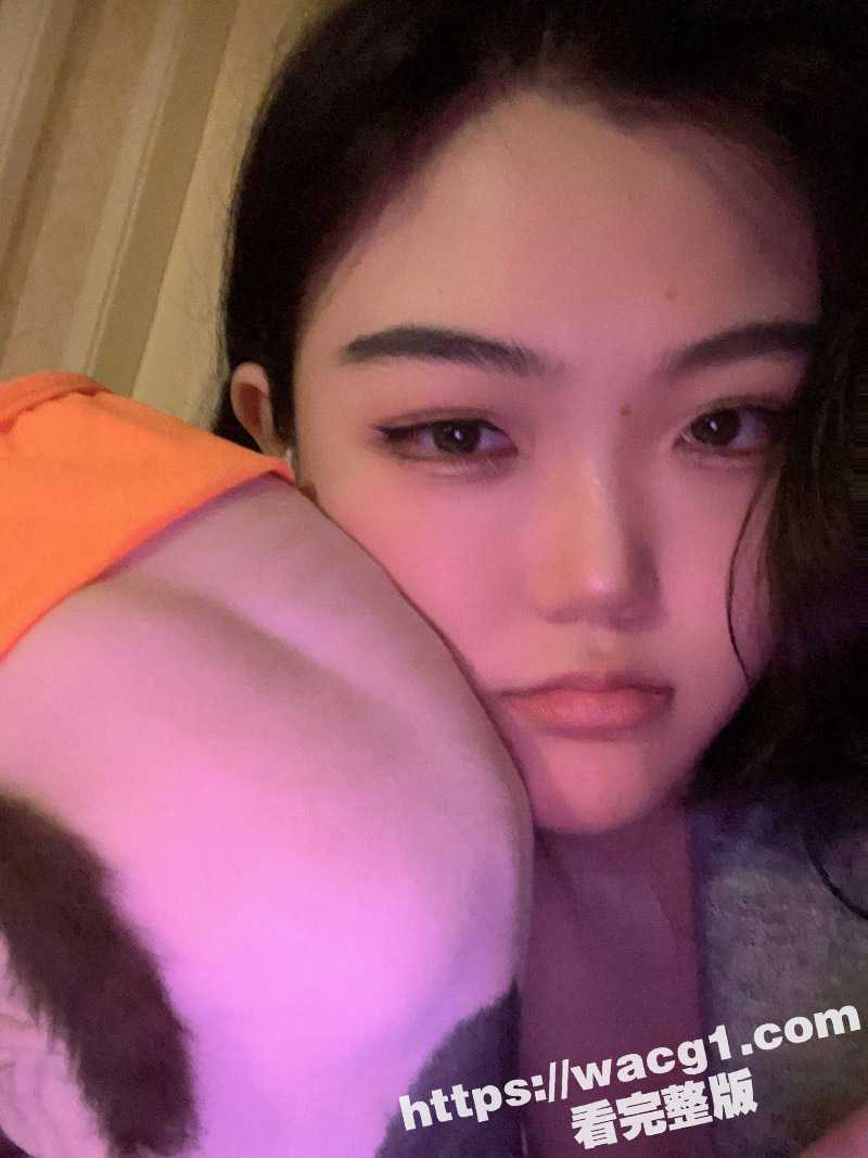 街边要来电话的小骚妇 还是个快手小网红 身材一流肥臀性感 背着老公穿女仆装 被激情爆操 - 51吃瓜网-51吃瓜网