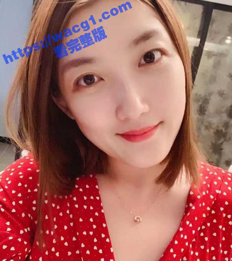 成都绿帽龟男分享淫妻给单男一起操 每次猛烈的撞击像海浪一样一波接着一波 彻底把淫妻操爽了 - 51吃瓜网-51吃瓜网