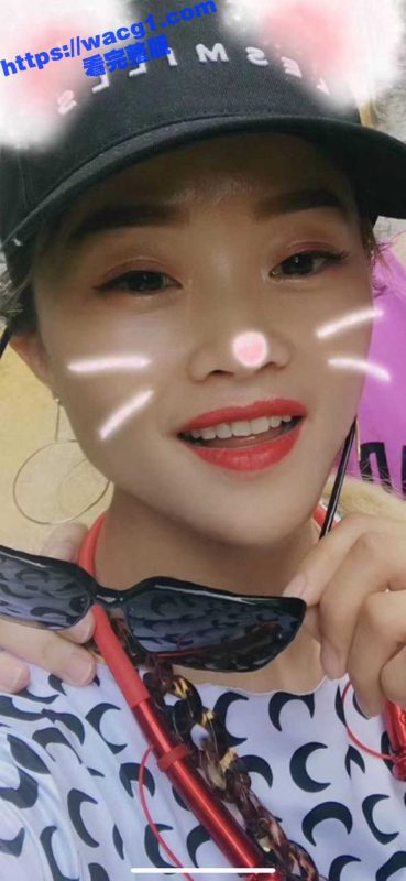 长沙高新区健身房代课女教练 苏艳培 外出给学院送福利到处吃鸡 难怪业绩每次都能达标！-51吃瓜网