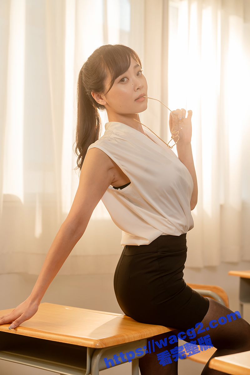 《女教师张越》剧照形象曝光，谁能唤起你懵懂青春的过往？ - 51吃瓜网-51吃瓜网