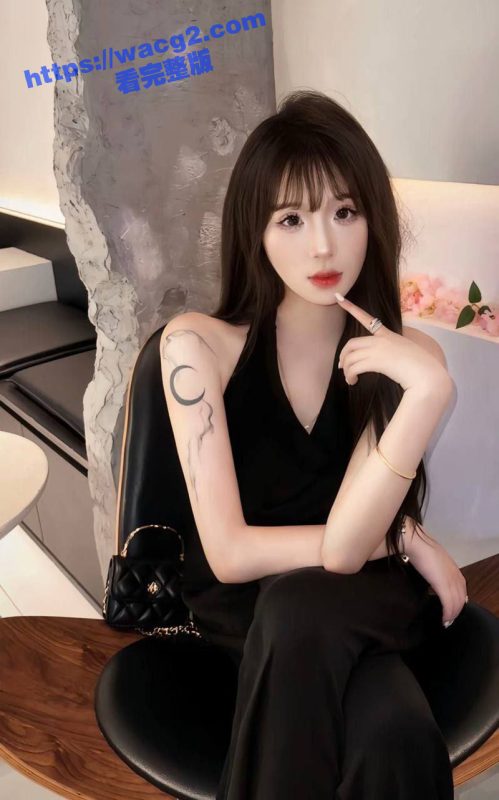 福建福清极品反差婊 都有孩子了还在外面约炮 经常3p 做爱时还喜欢与别人视频 骚货逼都快被操烂了!!-51吃瓜网