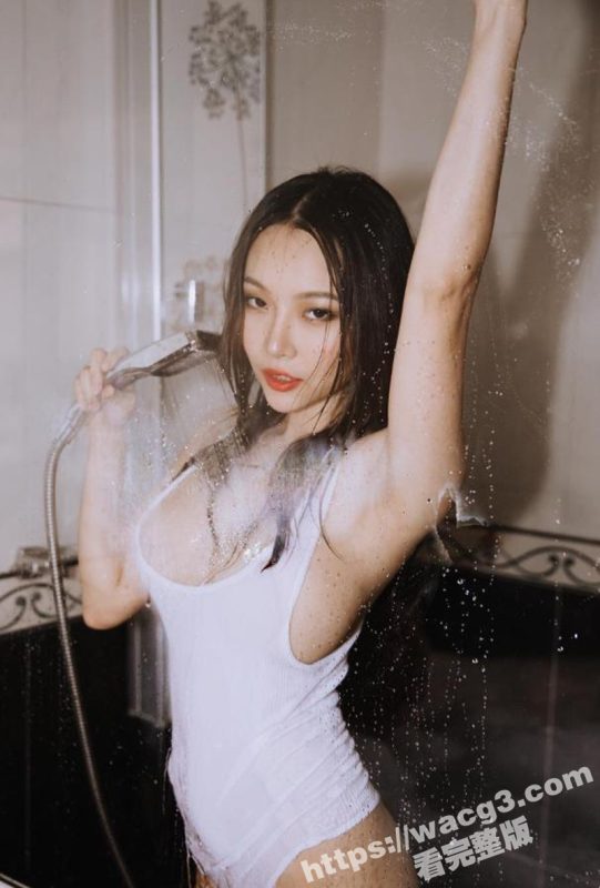 网红女神孙禾颐 最新粉穴怼脸视角 直击裤裆底下的粉嫩木耳 兄弟们有福了！-51吃瓜网