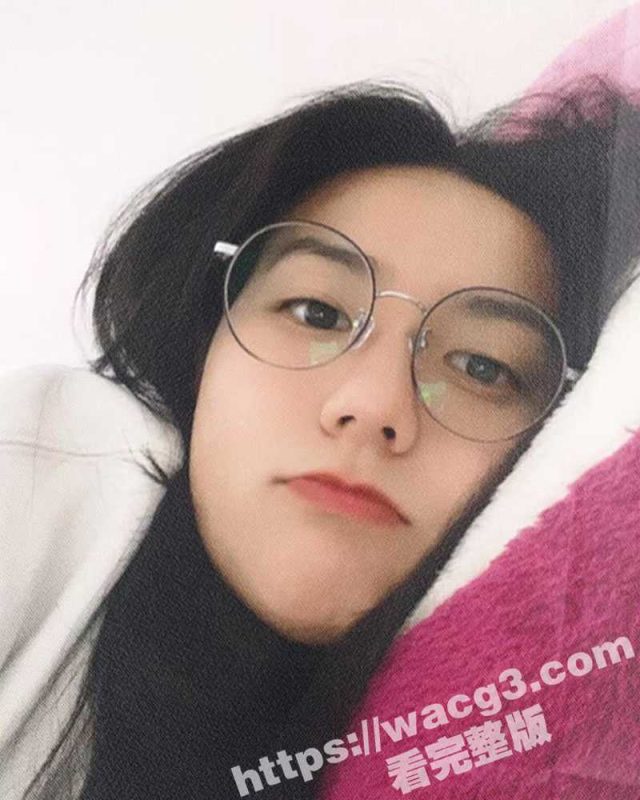 福建医科大学学姐 章蕙芸 给男友发自慰视频 跳蛋玩弄小黑逼 大腿内侧还写着“欠操”俩字 纯纯的骚母狗-51吃瓜网