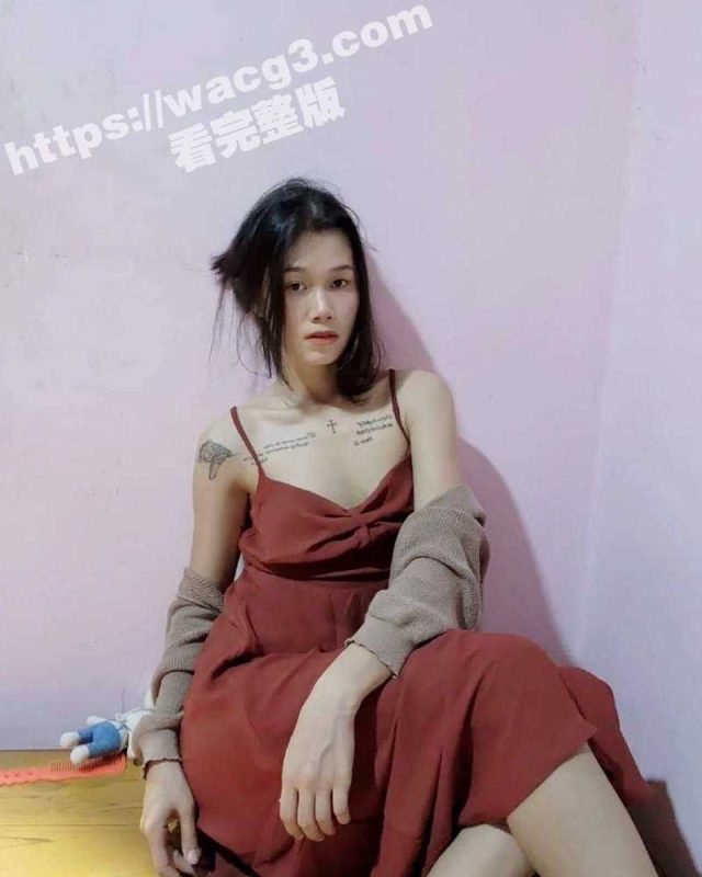 缅甸密支那人妻少妇 Sayama 被老公后入操逼还不忘看镜头 操着操着由娇喘变成了笑声 简直绷不住了-51吃瓜网