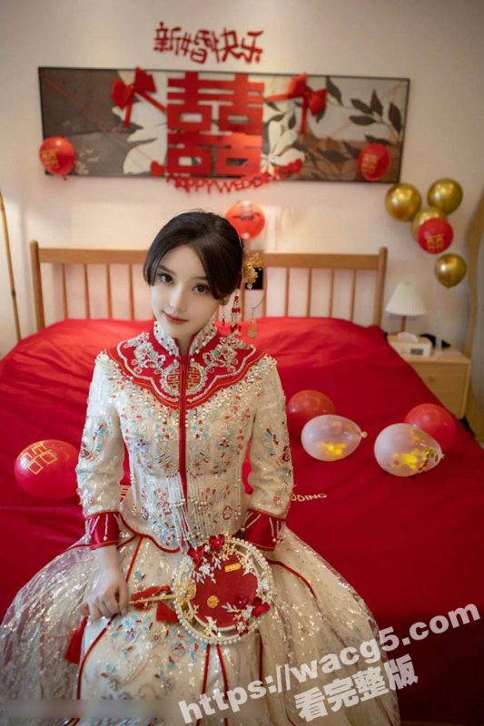 伴郎团轮奸新娘 新婚之夜遭伴郎团轮奸调教 拍下大量不雅淫照 粉嫩小穴清晰可见 全网疯传！-51吃瓜网