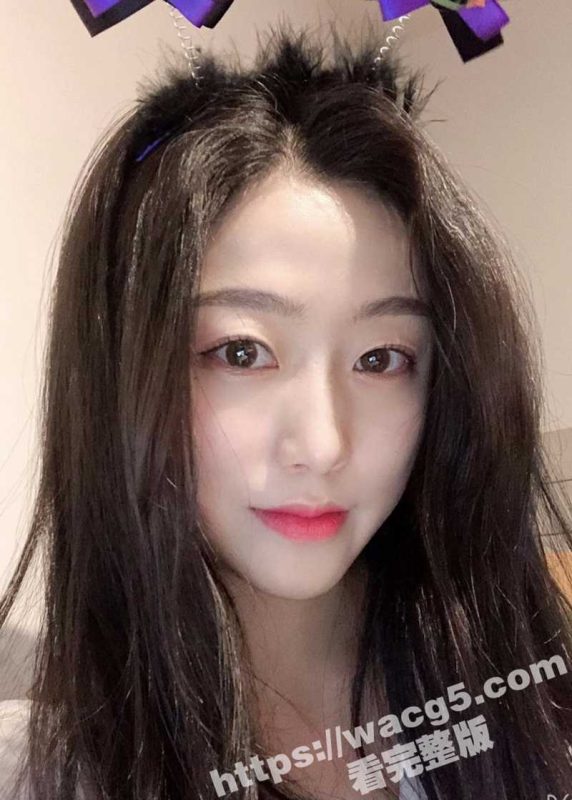 南京韩混血儿 黄雯娜 深情帮男友口交 被肉棒操的超大声呻吟 叫床声超级淫荡！-51吃瓜网