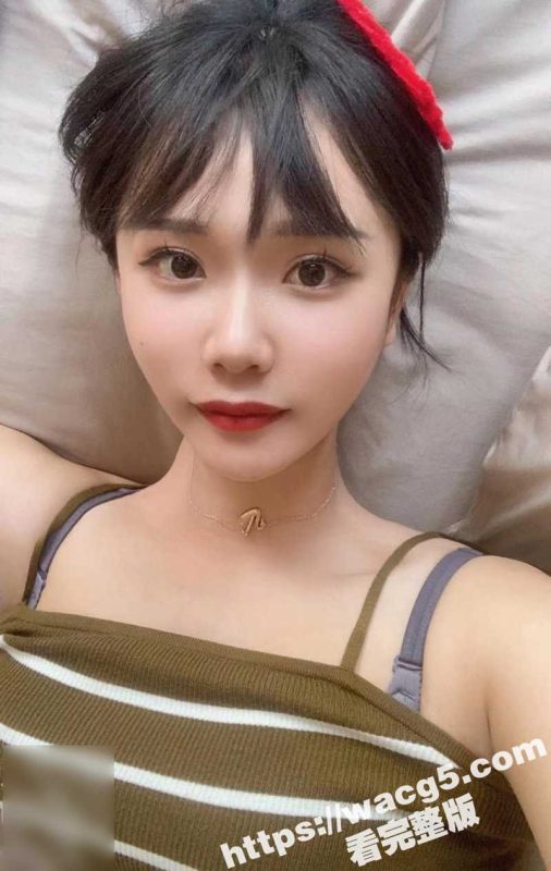 海角大神乱伦亲妹妹 来到妹妹的出租屋 一起洗完澡后 欣赏妹妹的酮体 后入妹妹的圆润翘臀 无套暴力抽插-51吃瓜网