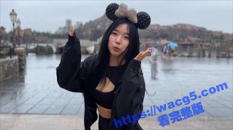 高颜值韩国留学生 李艾 在健身房饥渴难耐 勾引教练去酒店开房 被无套后入爆操！-51吃瓜网