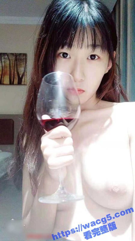 天津商学院学妹唐晓佳 颜值很高清纯的一批 美腿超级长 身材真是好到爆了 约炮做爱视频被炮友曝光-51吃瓜网