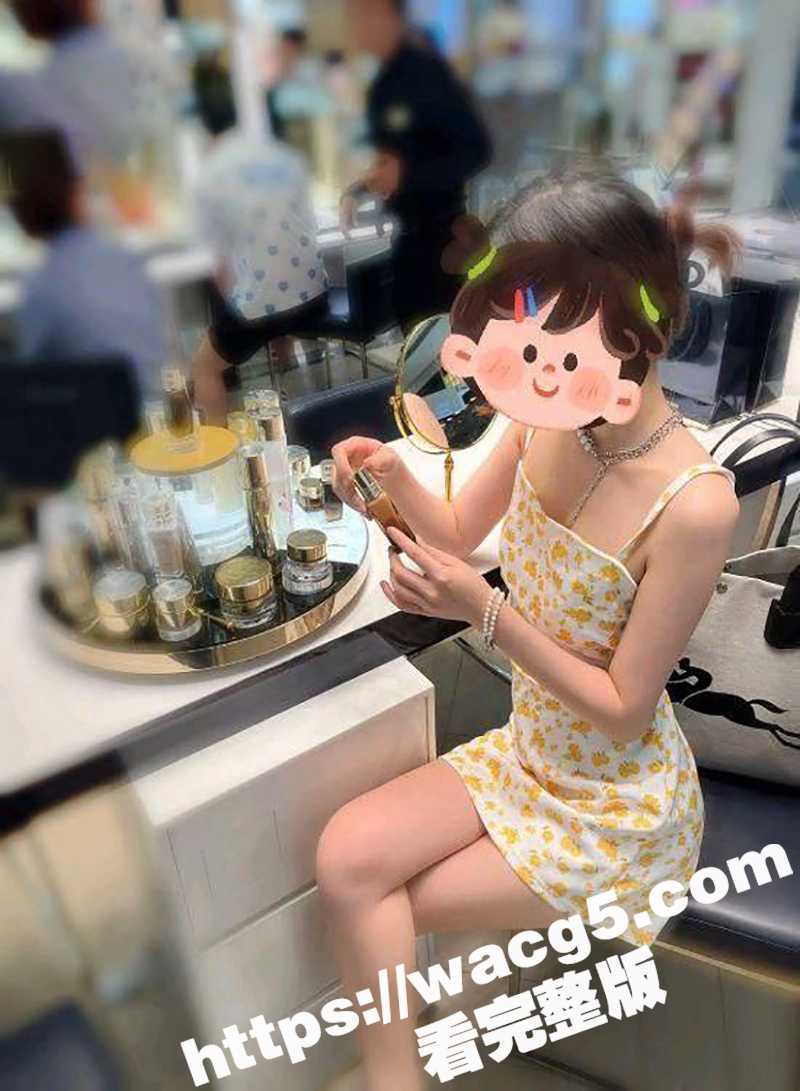 真实兄妹乱伦 表哥怒操娇嫩小堂妹 白嫩的娇躯被坏哥哥随意玩弄 高潮到抽搐 单听少女亢奋的呻吟声 都可撸射！ - 51吃瓜网-51吃瓜网