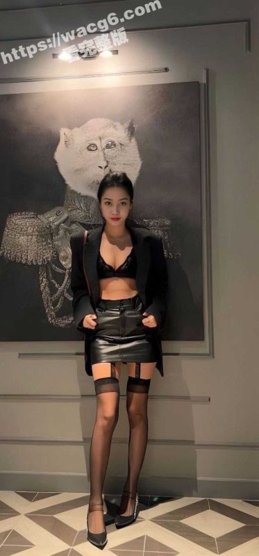 广州工商学院高颜值反差骚货学姐 黄愉欣 背着男友出轨 男友费力调教的母狗却成全了别人！-51吃瓜网