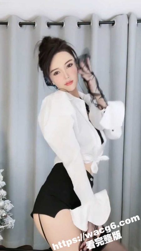 抖音洛洛传媒女神合集 超多绝美女神直播间整活 搔首弄姿激情热舞 体验露内乳贴的男友视角-51吃瓜网