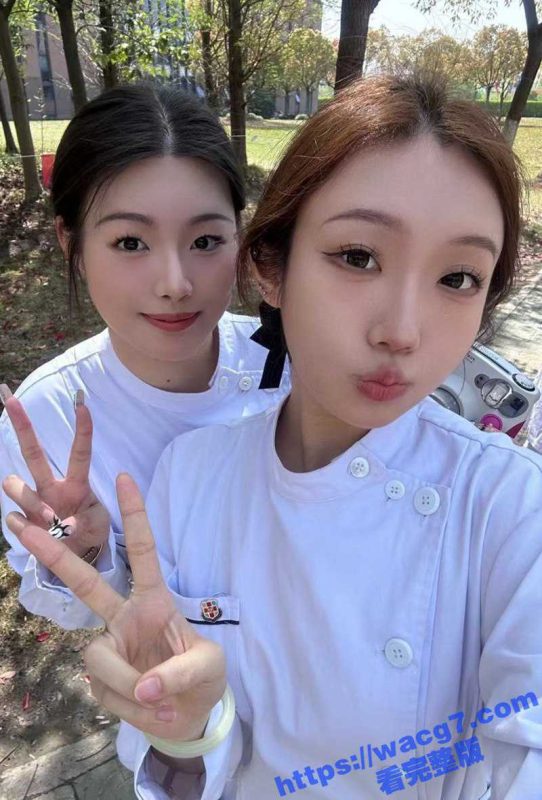 上海反差实习小护士 颜值爆表 与同科室男医生3P啪啪 被操得白浆直流！-51吃瓜网