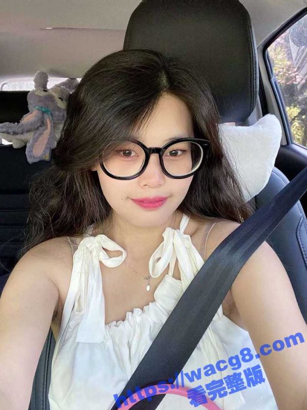 约炮浙江小白领胡茜雯 表面文静的乖乖女 没聊几句就开始发裸照 身材很棒的大奶骚逼 操她太有感觉了-51吃瓜网