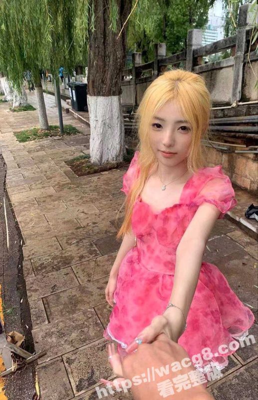 高颜值清纯学生妹JK黑丝与男友干炮 温婉的气质却充满骚骚的感觉 做爱的小表情一绝 让男人看了就想狠狠插她！-51吃瓜网