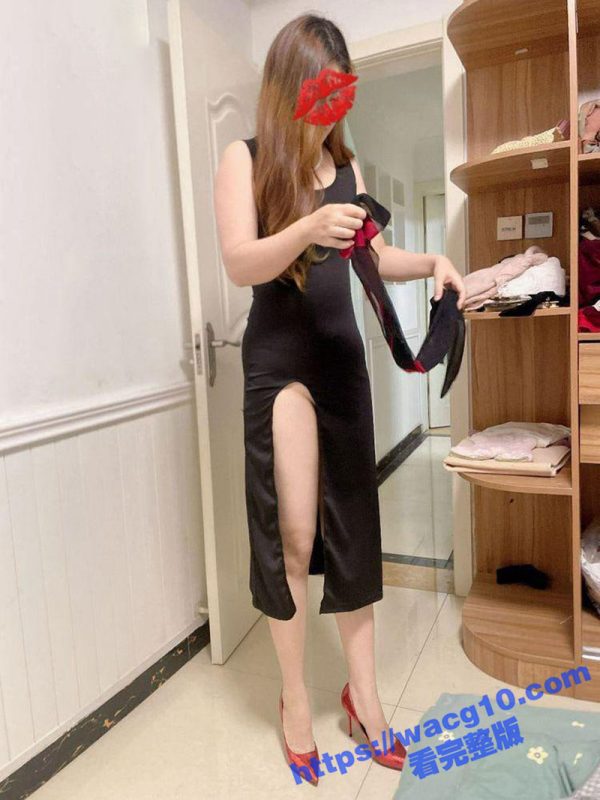 背着姨丈跟自家大姨子啪啪啪   姨丈家人都在楼下吃饭 而我在楼上操他老婆-51吃瓜网