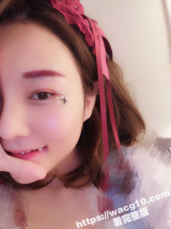 微博网红一只樱酱 超可爱的虎牙妹 皮肤白嫩身材火辣 一线天馒头小穴又粉又紧 大奶肥臀堪称人间极品-51吃瓜网