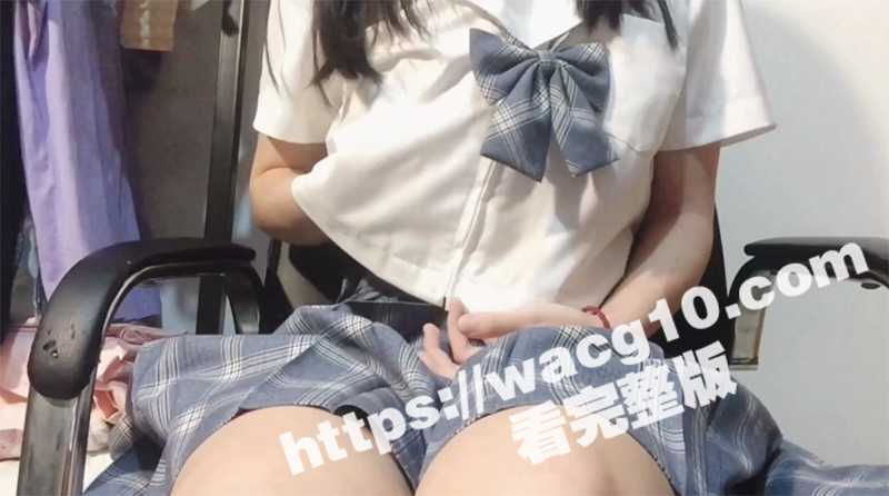 学校里的骚货可真多呀 清纯的jk学妹一个人在宿舍偷偷掰逼自慰福利！白虎小穴真的好粉嫩啊！-51吃瓜网