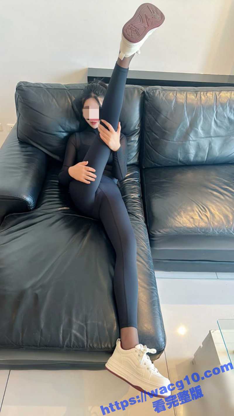 姐姐生日当天 穿开档丝袜逛街 在楼梯就地爆操 回家后入边插边喷 这身材太顶了 - 51吃瓜网-51吃瓜网