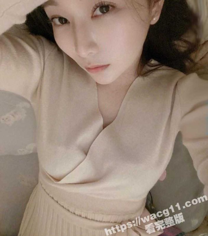 OnlyFans私房照泄露：Rikako爆乳翘臀蜂腰尤物全貌曝光 每一处都散发着迷人的诱惑！-51吃瓜网