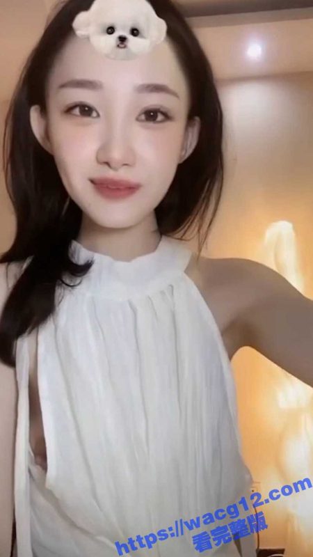 抖音高颜值好身材人气爆棚的数位女主播走光合集 镜头面前漏奶扭屁股擦边一次看过瘾-51吃瓜网