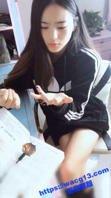 长相甜美的网红鹿少女自制剧情色情短片  和眼镜男玩家教啪啪无套内射 对白很骚她逢操必内射无疑-51吃瓜网