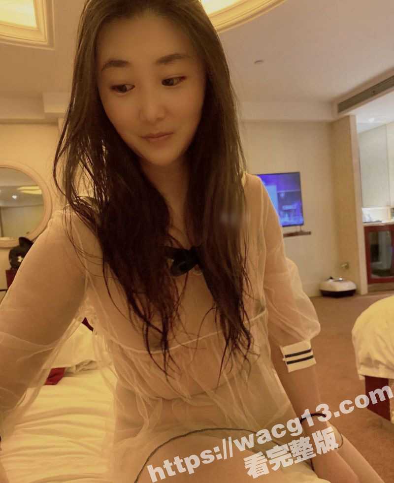 平日里清纯颜值女神背地也是个反差母狗 一到酒店就化身小淫娃被男友操得淫叫连连！ - 51吃瓜网-51吃瓜网