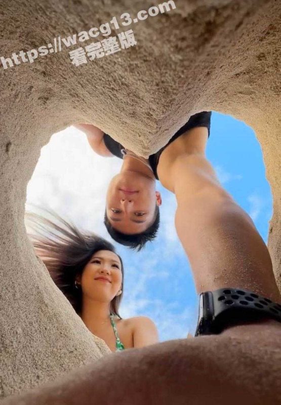 内蒙古研究生 苏乐 与上海男友私生活曝光 粉嫩骚穴一吸一缩之间尽显韵味 后入时的浪叫响彻天地！-51吃瓜网