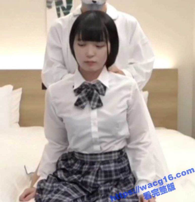 抖音风混剪孝顺的女儿 为了支付父亲的医药费 不得已卖出自己的初夜 看嫖客如何玩弄女儿的吧-51吃瓜网