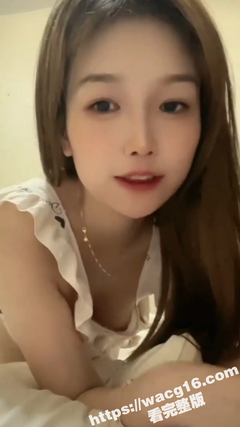 抖音快手主播闪现露点 多位性感高颜值女神 直播时露出春光 很怀疑她们就是故意的 - 51吃瓜网-51吃瓜网