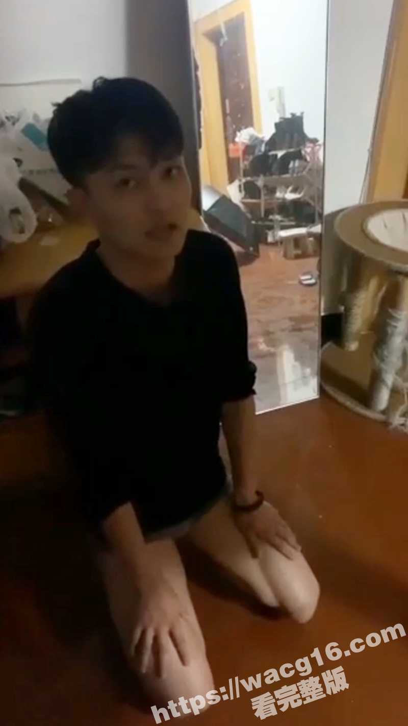 精神小伙睡兄弟女友 妹子逼毛真旺盛 看着性欲就很强 结果被兄弟们捉奸在床 这下可惨喽 - 51吃瓜网-51吃瓜网