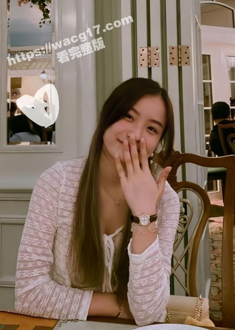 母子乱伦大神 妈妈的丰乳肥臀 带着骚妈穿开裆瑜伽裤露出 欲火焚身控制不住车震狂操！ - 51吃瓜网-51吃瓜网