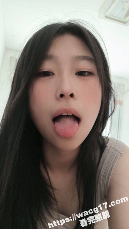 真实叔叔约操亲侄女 可爱性感的小侄女 酒店被叔叔舔穴爆操 房间里只剩下侄女那诱人的淫叫-51吃瓜网