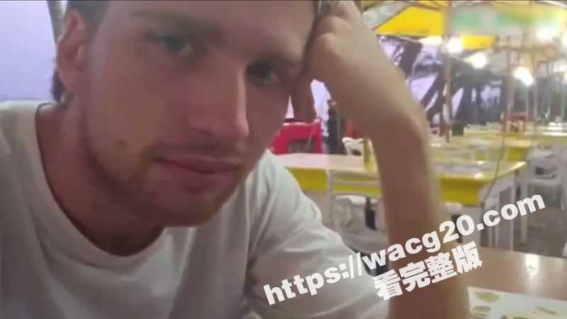 外国男主播竟在直播间诋毁中国女性 称中国女孩易钓上手犹如吃廉价牛排 教唆粉丝来中国寻欢-51吃瓜网