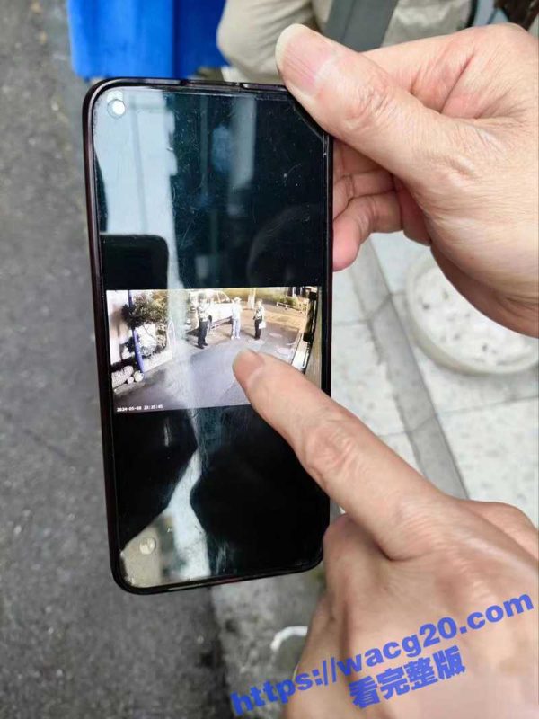 成人用品店老板假扮性感辣妹约炮 实则骗男客上门购买情趣用具 然后翻脸拉黑 瓜友们约炮一定谨慎色诱陷阱-51吃瓜网