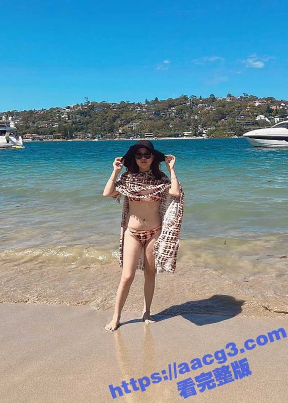 最淫乱骚货曝光 自爆多次出轨 与前夫炮友还有洋男人轮番交合 大尺度私拍流出-51吃瓜网