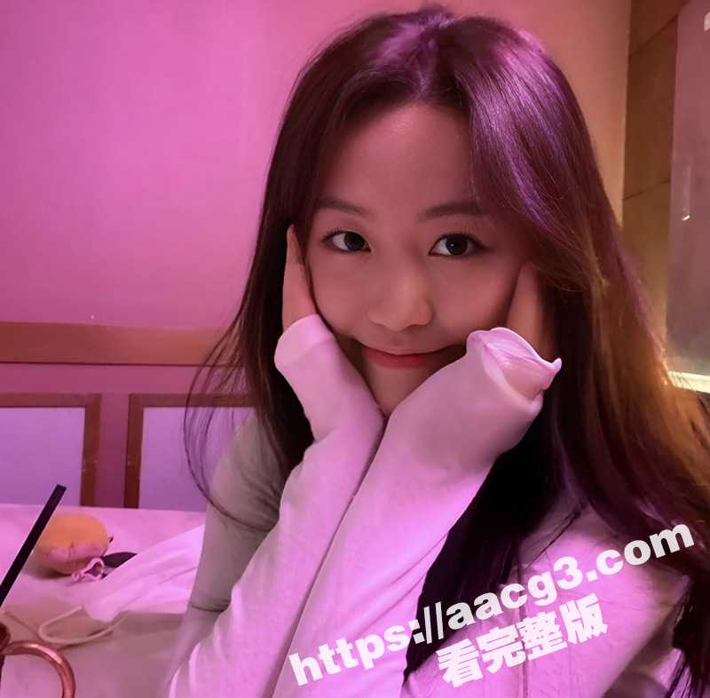 四川音乐学院舞蹈系女神 杨子怡 不雅视频泄密 沦为富二代包养的金丝雀 白天女神晚上深情舔屌-51吃瓜网