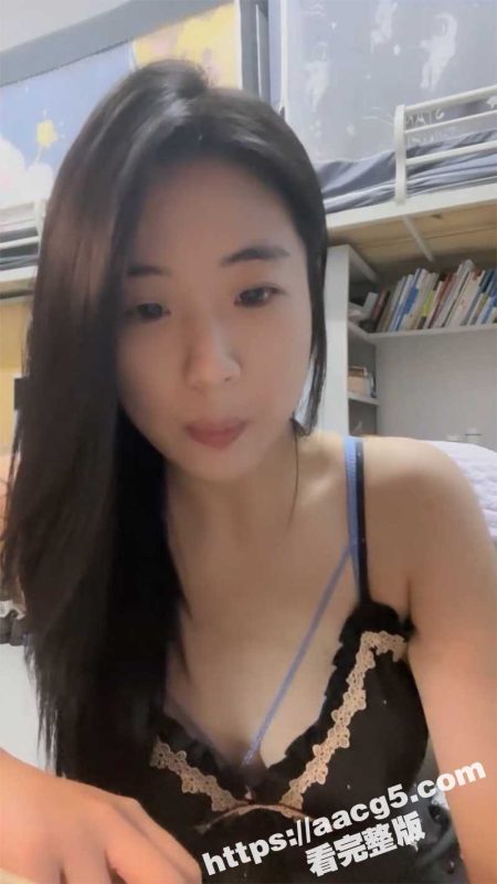 东北气质大学女神 身材极品巨乳学生妹 性感内衣直播钓大哥 寝室拉上帘子1v1裸聊视频流出-51吃瓜网