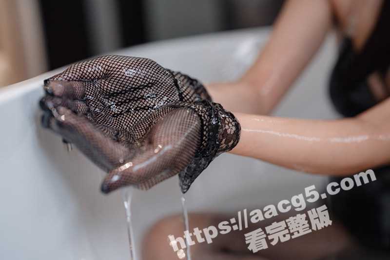 足控必看系列 兔女郎情趣诱惑 粘液渗透黑丝 美腿玉足浸泡在其中 十分的诱惑-51吃瓜网