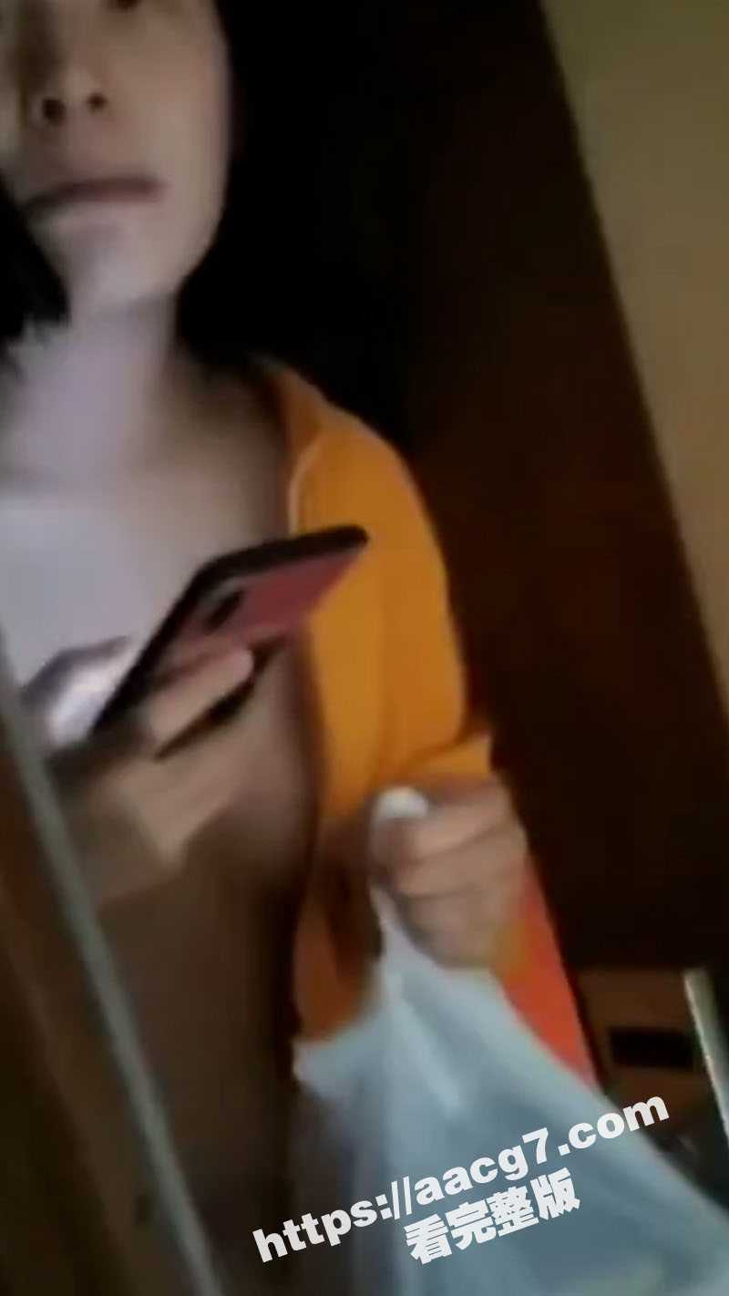 小哥送外卖碰到艳遇 美女裸体开门接外卖 热情邀请小哥进家呆一会儿 网友：又想骗老子去送外卖 - 51吃瓜网-51吃瓜网