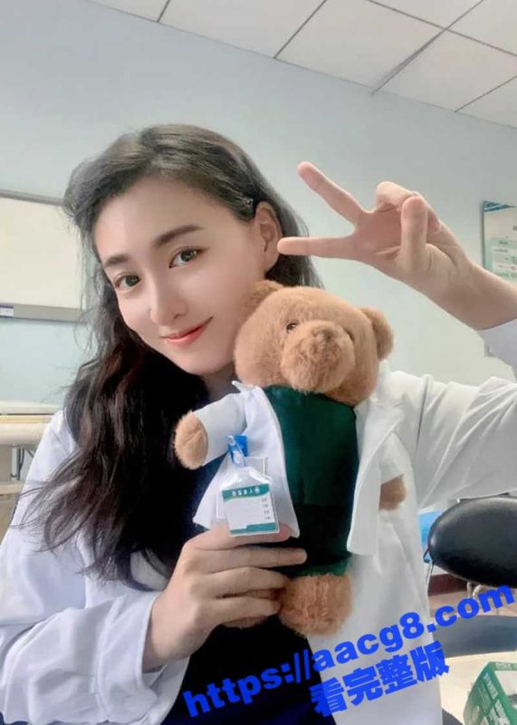 广州市第三附属医院超声科医生 陈悦琳 从白衣天使到床上的骚浪贱 与金主爸爸3P调教露骨视频流出-51吃瓜网