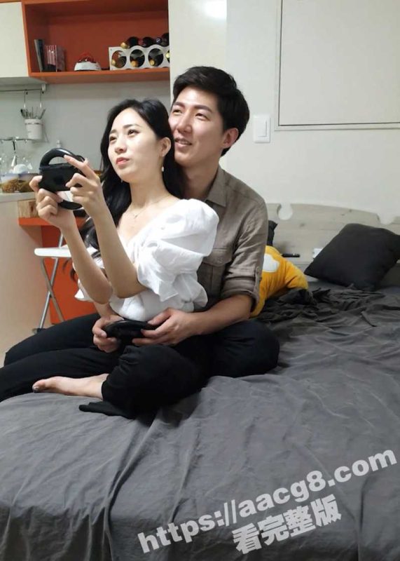 韩国约良达人 金先生 约战身材超棒的网红美少女 先玩游戏再玩逼 按在床上无套后入爆操-51吃瓜网