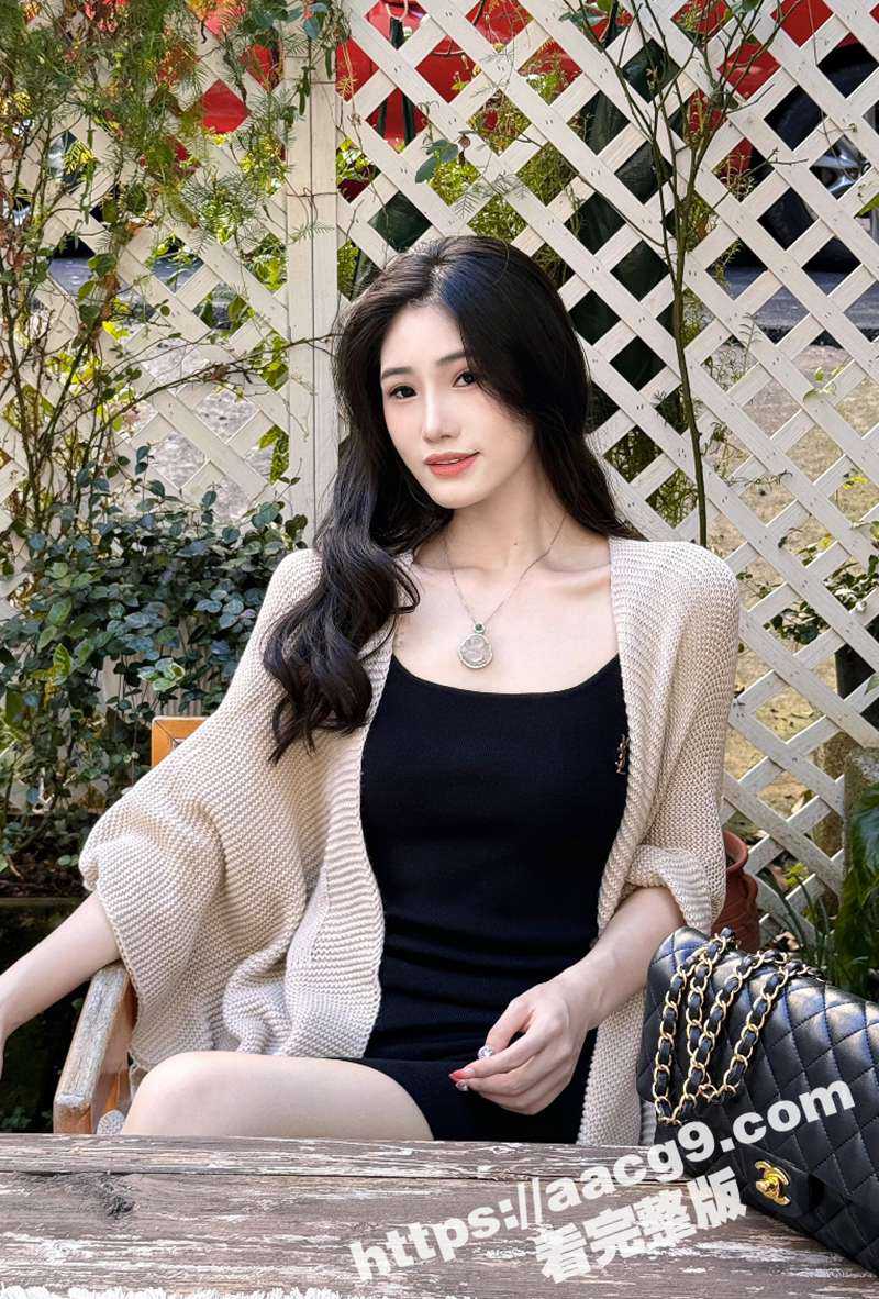 绝色尤物美菲 写真现场成了春光大片 跟油腻摄影师干劲十足 让人欲罢不能！ - 51吃瓜网-51吃瓜网