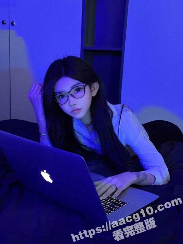 杭州极品妖娘yuna酱 纤细身材妖娆火辣 绝美颜值妩媚动人 精湛口技令人心动！-51吃瓜网