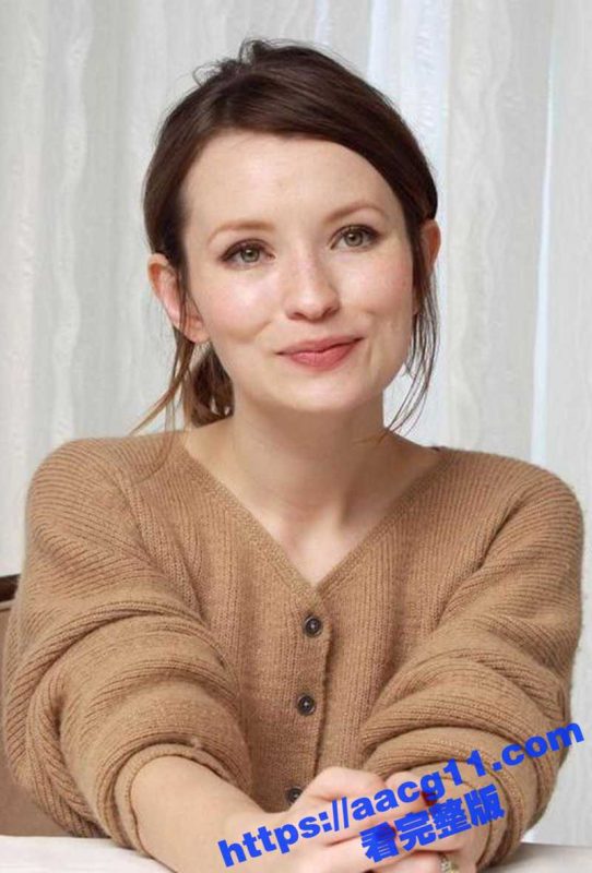 好莱坞艳照门新爆料 《美少女特工队》艾米丽布朗宁 性感私密照流出 清纯女神大尺度反差-51吃瓜网